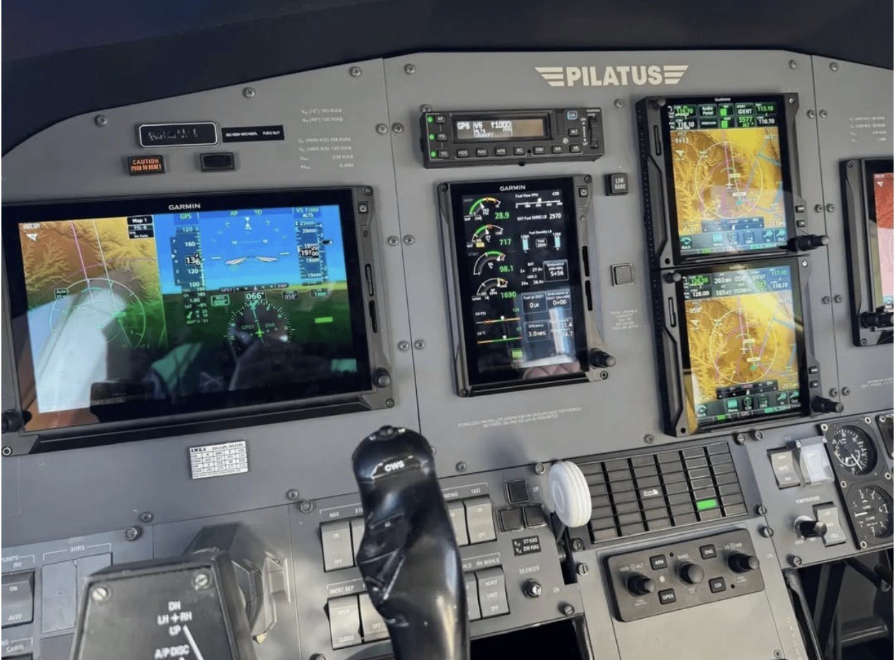 Pilatus PC-12 cockpit panel